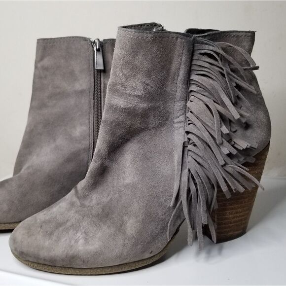 Vince Camuto booties with fringe gray heel - Picture 2 of 10